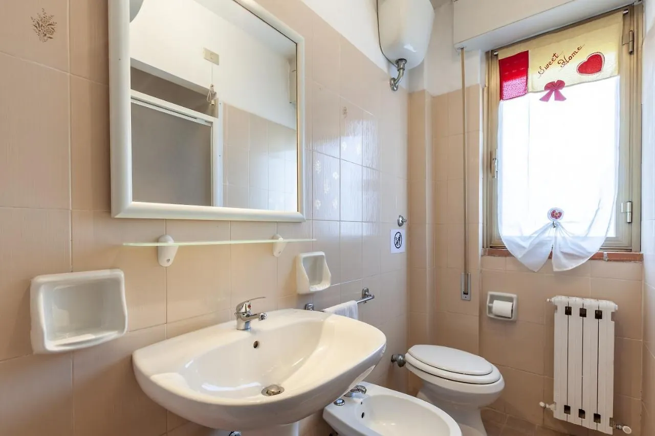 Holiday home Residence Caravel 9 Lido di Camaiore